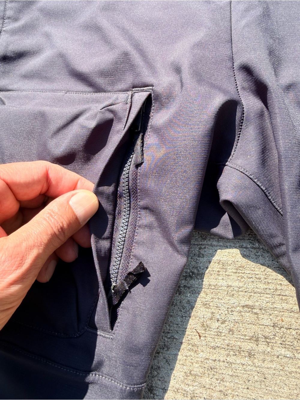 Nike Dark Navy Cargo Capri Pants with Multiple Pockets L - Picture 9 of 13